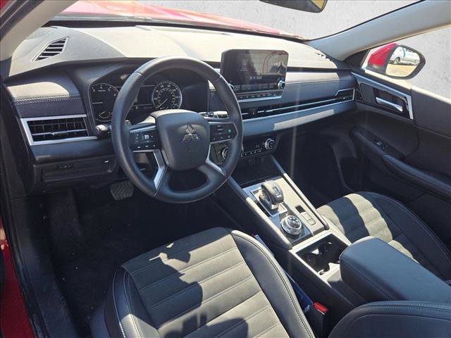 Used 2024 Mitsubishi Outlander SE FWD image 10