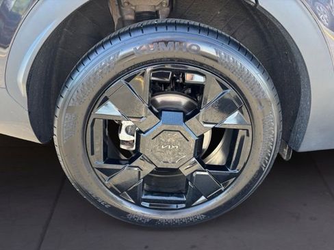 Certified 2026 Kia Sportage X-Line w/ X-Line Technology Package AWD/4WD image 9