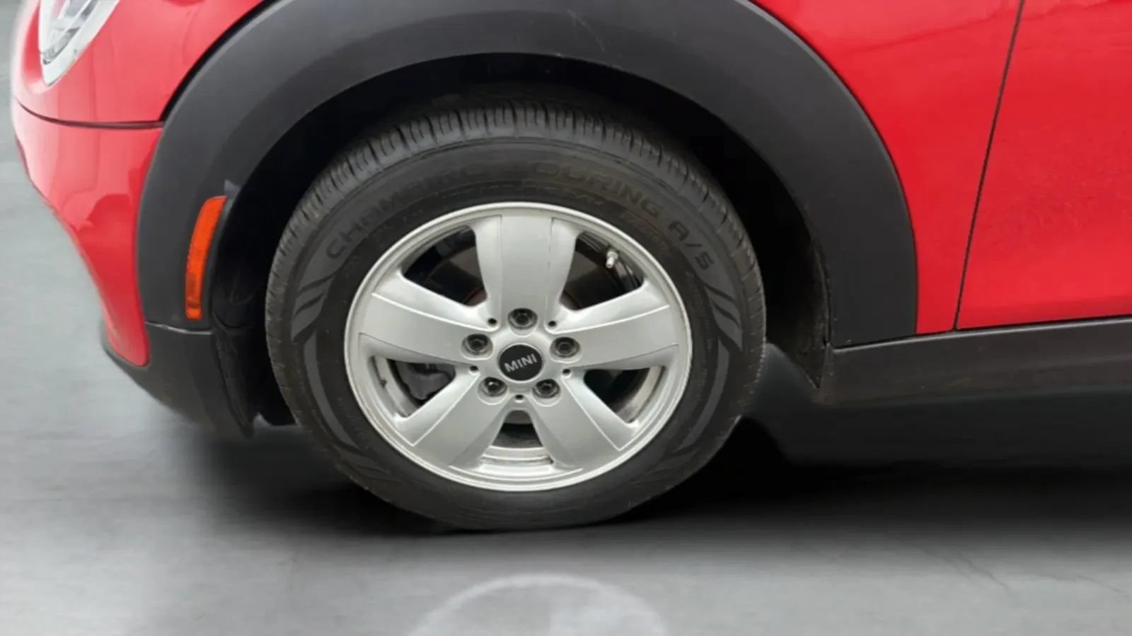 Used 2021 MINI Cooper 4-Door Hardtop FWD image 28