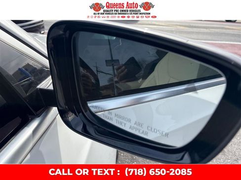 Used 2021 BMW 330i xDrive Sedan w/ Convenience Package image 37