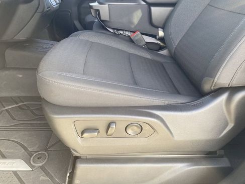 Used 2025 Chevrolet Silverado 1500 Custom image 21