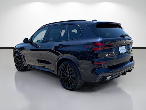 New 2026 BMW X5 xDrive40i w/ M Sport Package AWD/4WD image 5