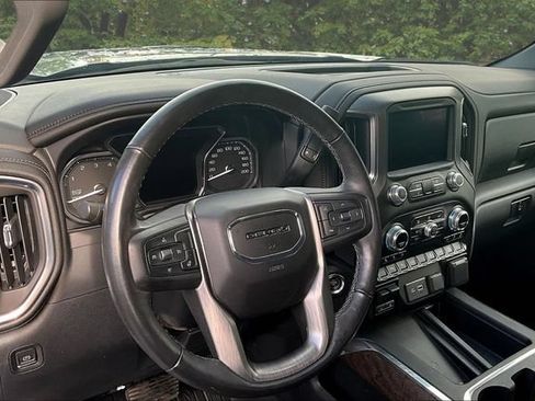 Used 2019 GMC Sierra 1500 Denali w/ Trailer Camera Package AWD/4WD image 17