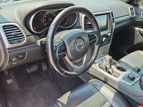 Used 2018 Jeep Grand Cherokee Limited AWD/4WD image 16