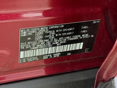 Used 2019 Toyota RAV4 XLE AWD/4WD image 31