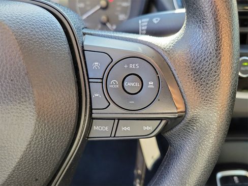 Used 2024 Toyota Corolla LE image 20