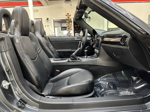 Used 2014 MAZDA MX-5 Miata Sport image 15