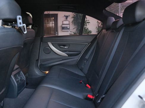 Used 2015 BMW 320i Sedan RWD image 33