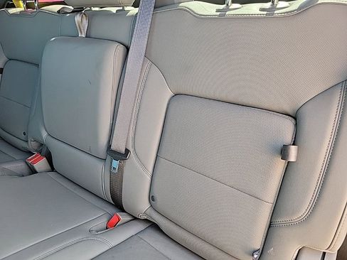 Used 2025 GMC Sierra 1500 SLT image 15