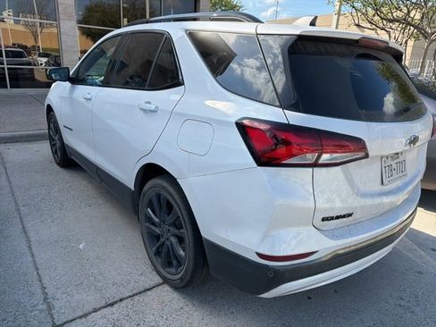 Used 2022 Chevrolet Equinox RS w/ RS Leather Package image 2