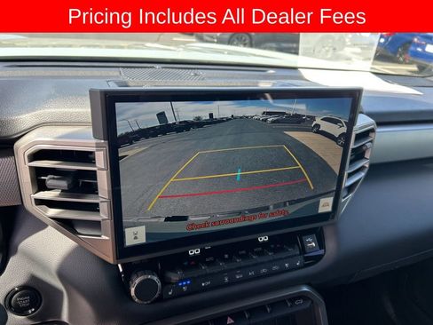 Used 2025 Toyota Tundra Limited AWD/4WD image 13