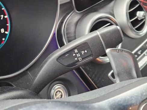 Certified 2022 Mercedes-Benz GLC 43 AMG 4MATIC image 30