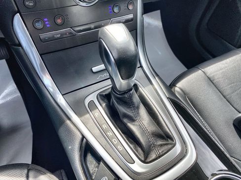 Used 2016 Ford Edge Titanium w/ Equipment Group 301A AWD/4WD image 28