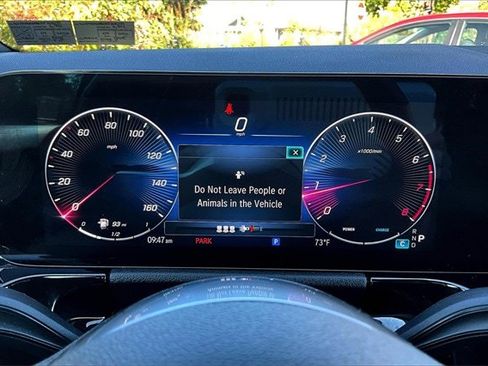 Certified 2025 Mercedes-Benz GLA 250 4MATIC image 15