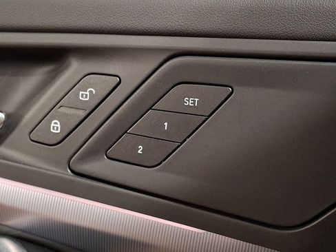 Used 2025 BMW X1 xDrive28i w/ M Sport Package image 23