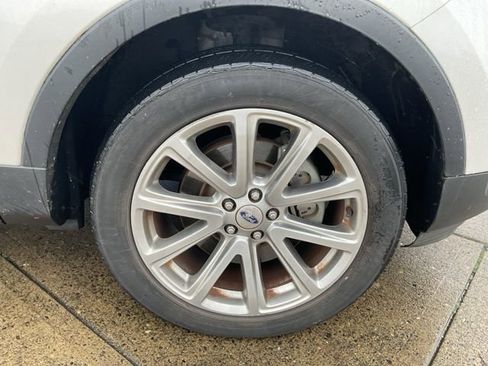 Used 2017 Ford Explorer Limited image 13