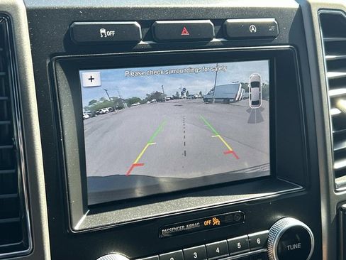 Used 2019 Ford Expedition XLT w/ Equipment Group 202A RWD image 31