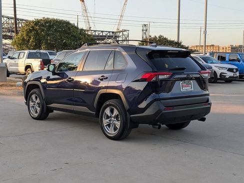 Used 2025 Toyota RAV4 XLE w/ Convenience Package FWD image 7