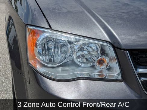 Used 2016 Dodge Grand Caravan SXT FWD image 10
