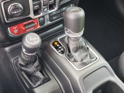 New 2026 Jeep Gladiator Mojave image 15