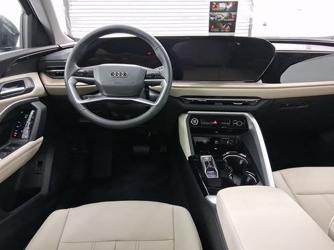 New 2025 Audi Q5 Premium image 4