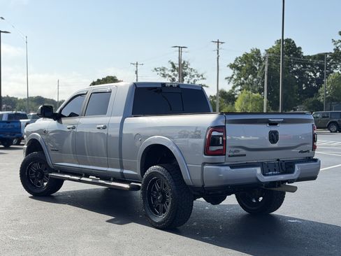 Used 2019 RAM 2500 Laramie w/ Night Edition AWD/4WD image 6