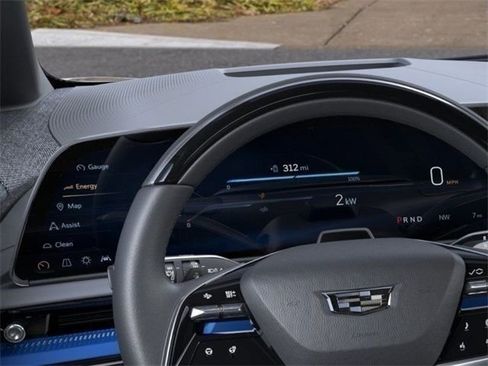 New 2025 Cadillac Optiq Luxury 2 AWD/4WD image 18