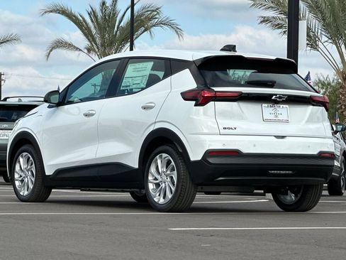 New 2027 Chevrolet Bolt LT w/ Comfort Package FWD image 6