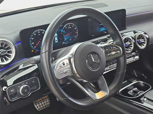Used 2022 Mercedes-Benz CLA 250 image 18