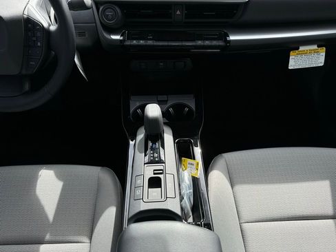 New 2024 Toyota Prius LE image 25