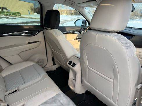 Used 2021 Buick Envision Preferred image 12