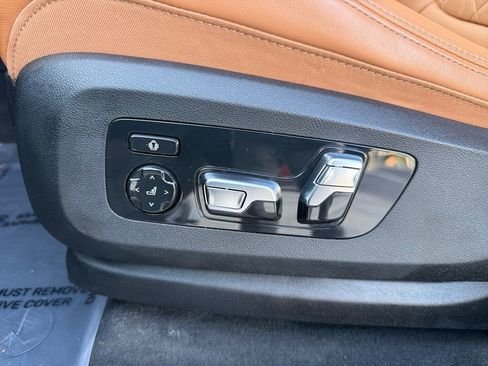 Certified 2023 BMW X7 xDrive40i w/ Premium Package AWD/4WD image 35