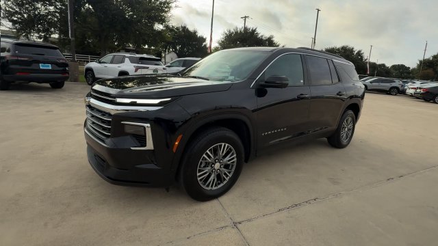Certified 2026 Chevrolet Traverse LT w/ Driver Confidence Package FWD image 4