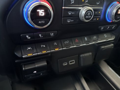 Used 2020 GMC Sierra 1500 AT4 w/ AT4 Premium Package image 23