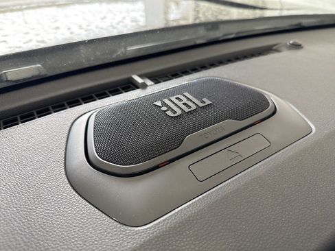 New 2025 Toyota Tacoma SR5 image 31