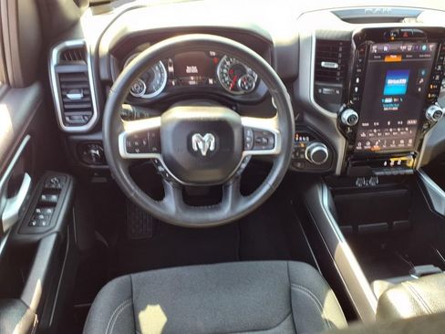 Used 2025 RAM 1500 Big Horn AWD/4WD image 4