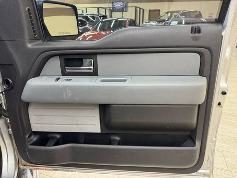 Used 2012 Ford F150 XLT w/ XLT Chrome Pkg image 37
