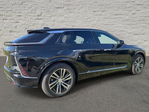 New 2026 Cadillac Lyriq Luxury image 5