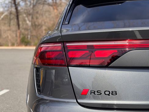 Used 2025 Audi RS Q8 performance image 23