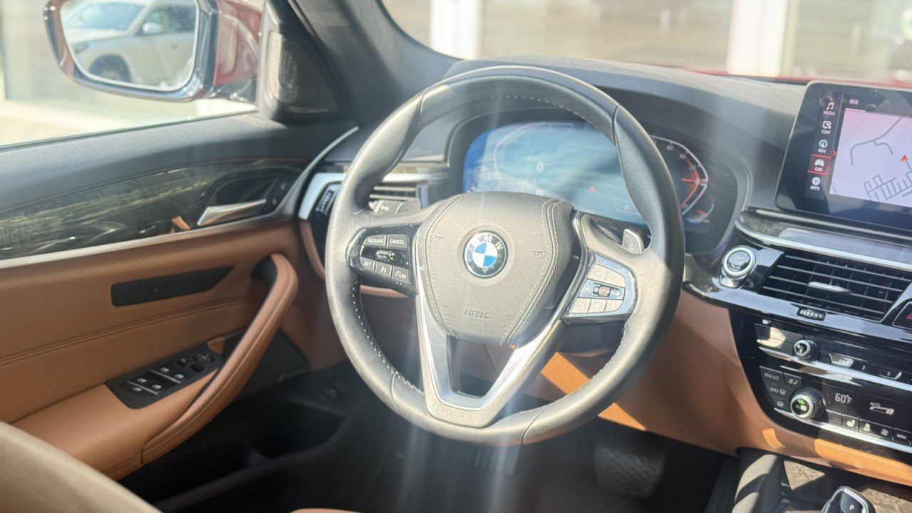 Used 2023 BMW 540i w/ Premium Package RWD image 22
