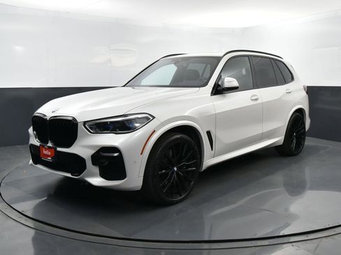 Used 2022 BMW X5 M50i w/ Executive Package image 6