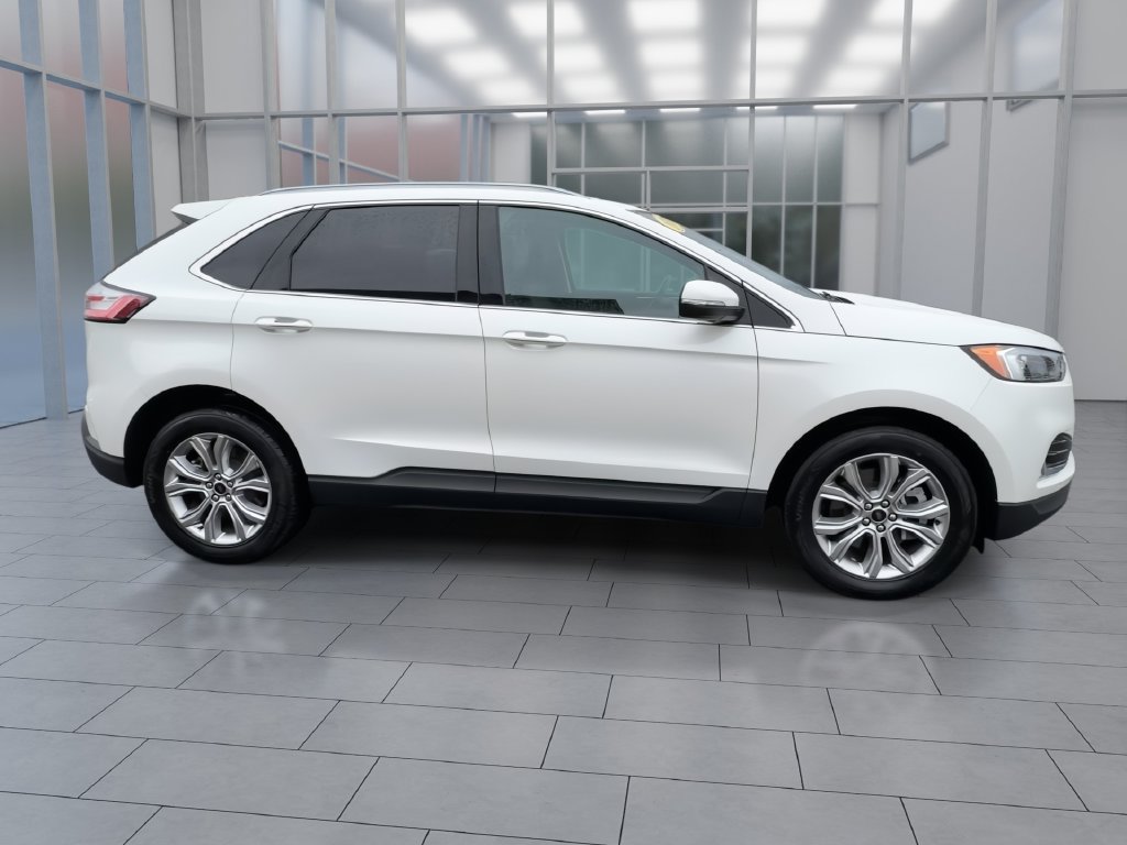 Used 2024 Ford Edge Titanium AWD/4WD image 9