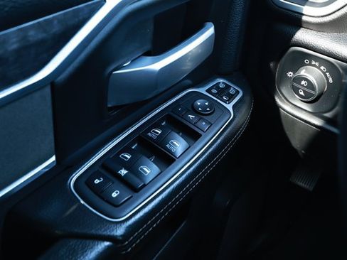 Used 2024 RAM 2500 Big Horn AWD/4WD image 20