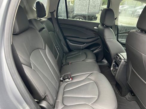 Used 2019 Buick Envision Essence image 29