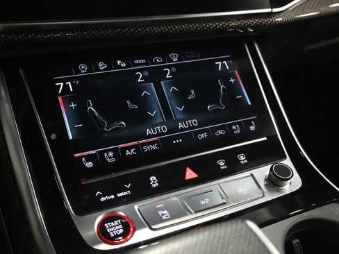 Used 2023 Audi SQ7 Prestige image 30