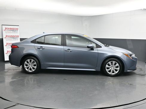Used 2023 Toyota Corolla LE image 9