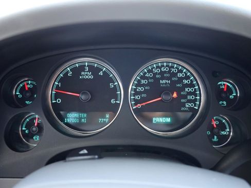 Used 2013 Chevrolet Tahoe LT RWD image 9