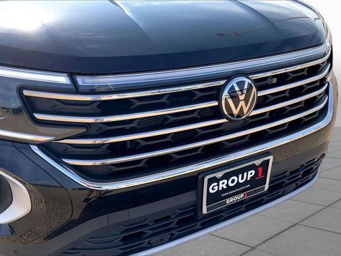 Used 2026 Volkswagen Atlas SE FWD image 30