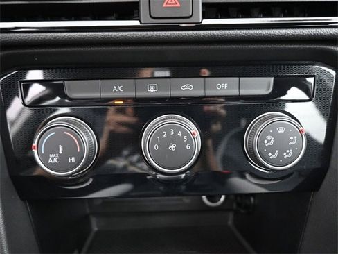 New 2025 Volkswagen Taos S image 9