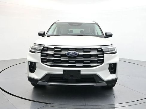 New 2026 Ford Explorer Active w/ Active Comfort Package image 2